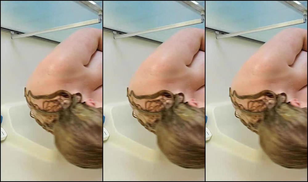 Reynashouse Stream Started At Pm Shower And Chat