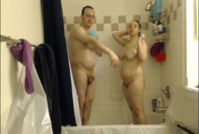 Voyeur Spies On Couples Casual Shower