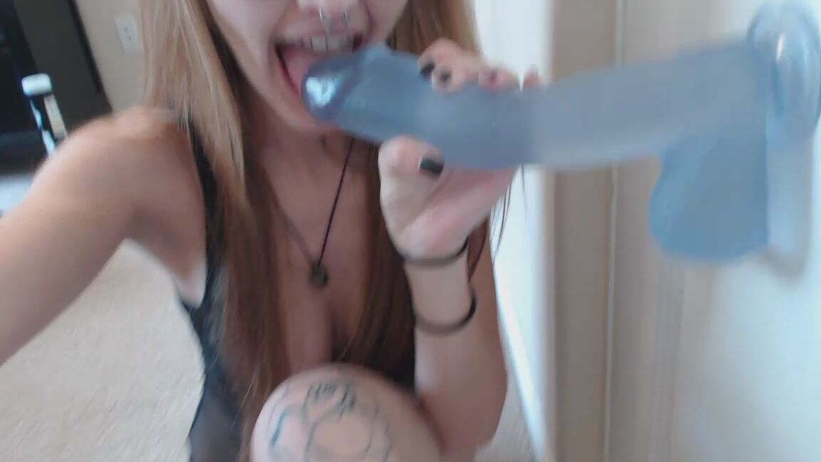 Dildo Sucking, Eye Glasses, Teens katsaysmeow big dildo suck ManyVids