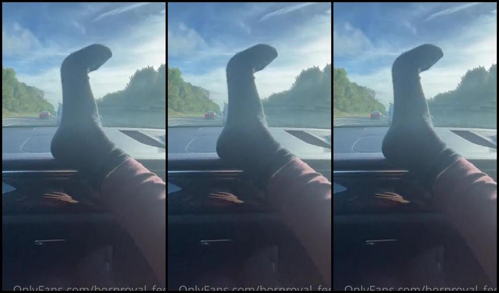 Bornroyal Feet Onlyfans I Am Bored So I Will Distract My Driver With My Feet I Hope You Don T Mind My Feet Smell