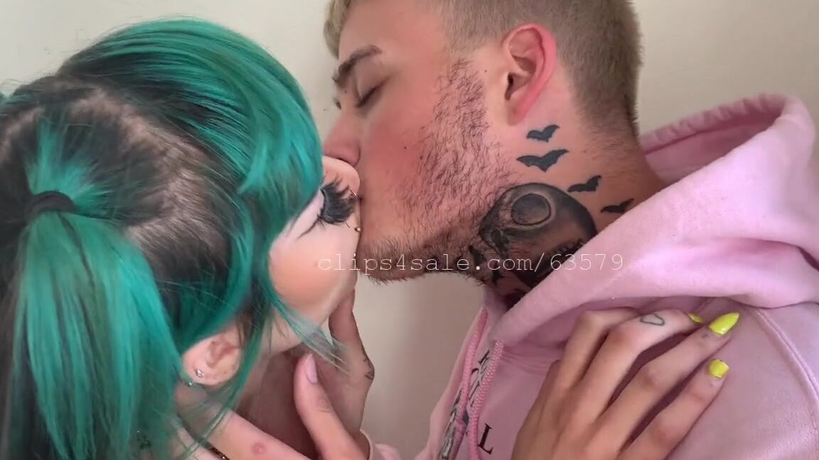 Kissingchannel Nicknamed Kissingchannel 10 29 2020 Onlyfans Video James D And Brat Kissing Wednesday