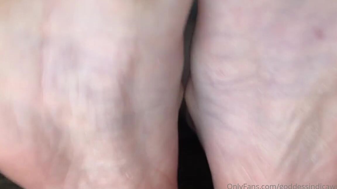 Goddess Indica Wynter Nicknamed Goddessindicawynter 06 25 2022 Onlyfans Video Get Down On Your Fucking Back Bitch