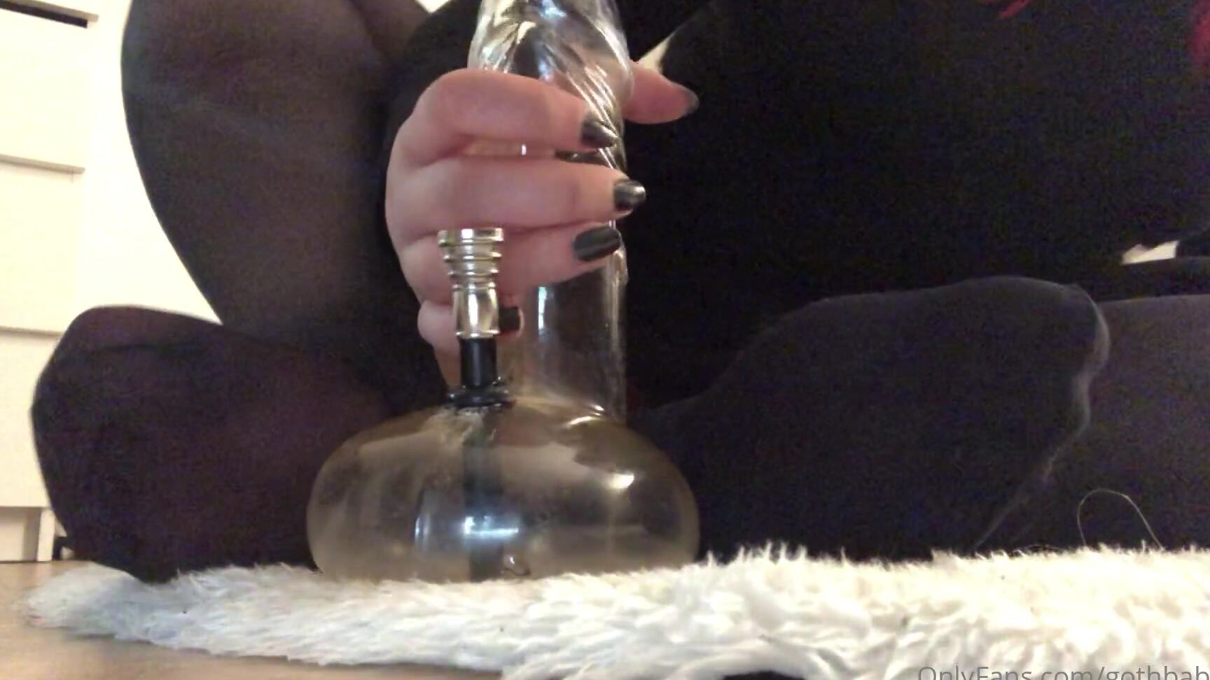 gothbabydoll-25-06-2020-467604710-a-fj-hj-kinda-bj-video-i-took-a-while-ago-on-my-penis-bong-oh-and-i-m-showing-off-my