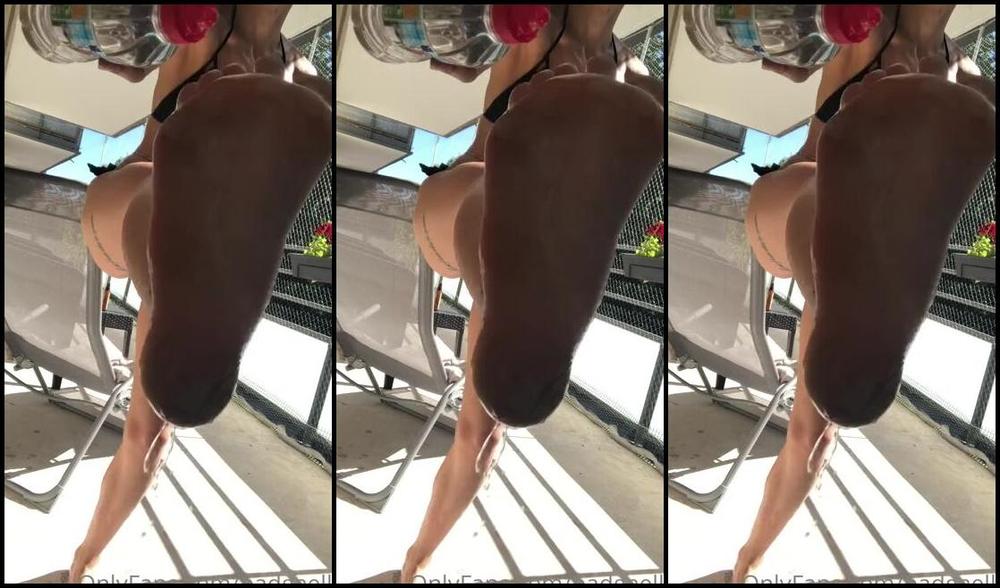 Goddessgaelle Nicknamed Badgaelle Onlyfans Je N Ai Pas Pu Tre Prsente Tout Les Jours Ici En Ce Mois D Aot C Est Pour Cela Que Je Posterai