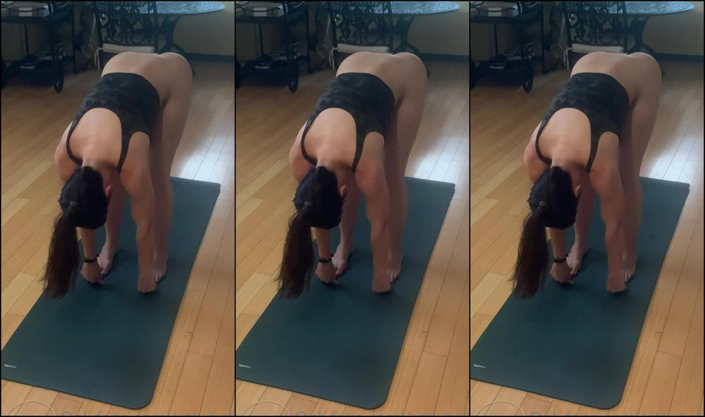 Kittibellevip Yoga Kitti I Can T Seem To Get Enough Of