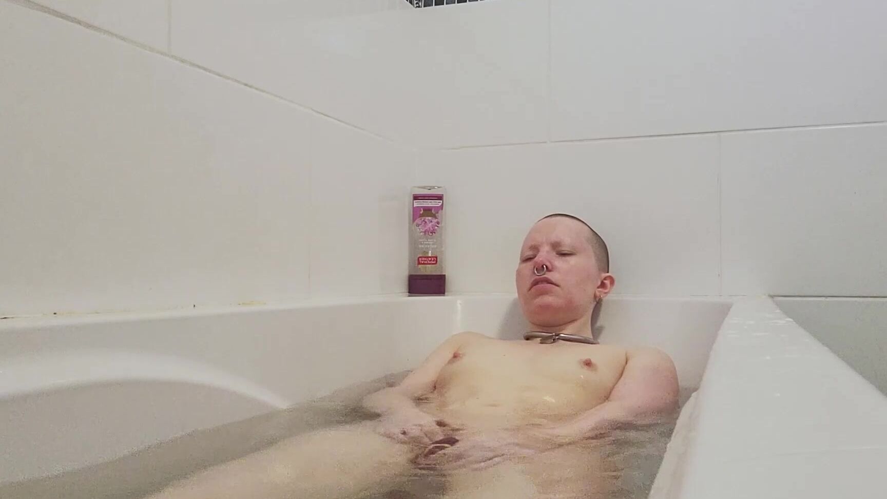 Erynrose I Treated Myself To A Relaxing Wank In The