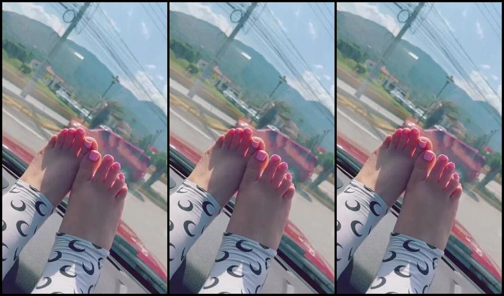 Pink Dolll Nicknamed Pink Dolll 02 11 2024 Onlyfans Video Vacay Fresh Pedi Obviously Got My Toes Done For Vacay Made A Little Foot Dump