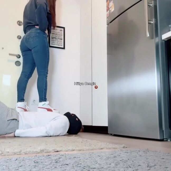 Hulya Cengiz Aka Hulyacengiz 01 20 2025 Onlyfans Video Trample And Ballbustingp