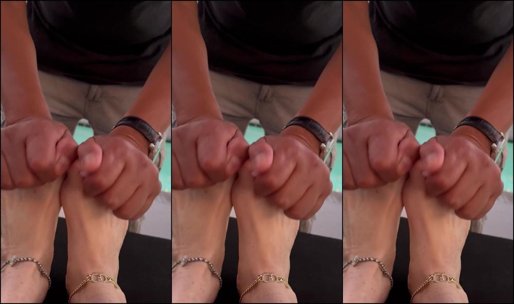 Goddessfendi 3423215275 07 31 2024 I Was At The Roof Top Pool And The Bar Tender Couldn T Resist My Feet He