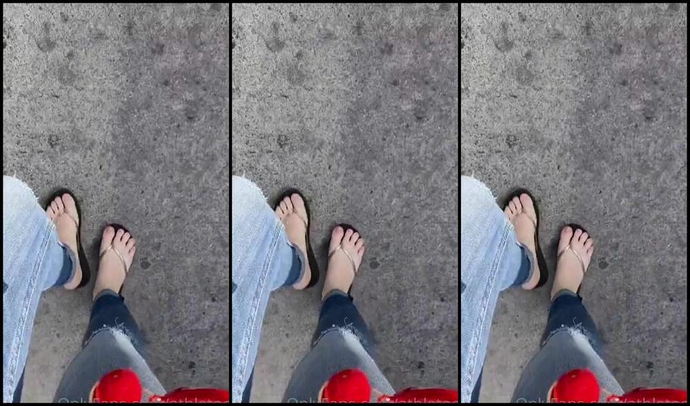 Athletoes Nicknamed Athletoes Onlyfans Flippy Flipping Around To The Coffee House