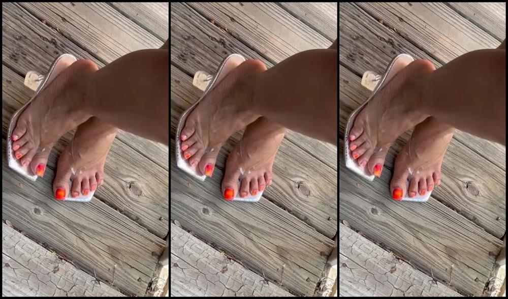 Queenjodiieetoes Aka Prettyfeetonly1800 Onlyfans This Pedi Is Becoming My Favorite
