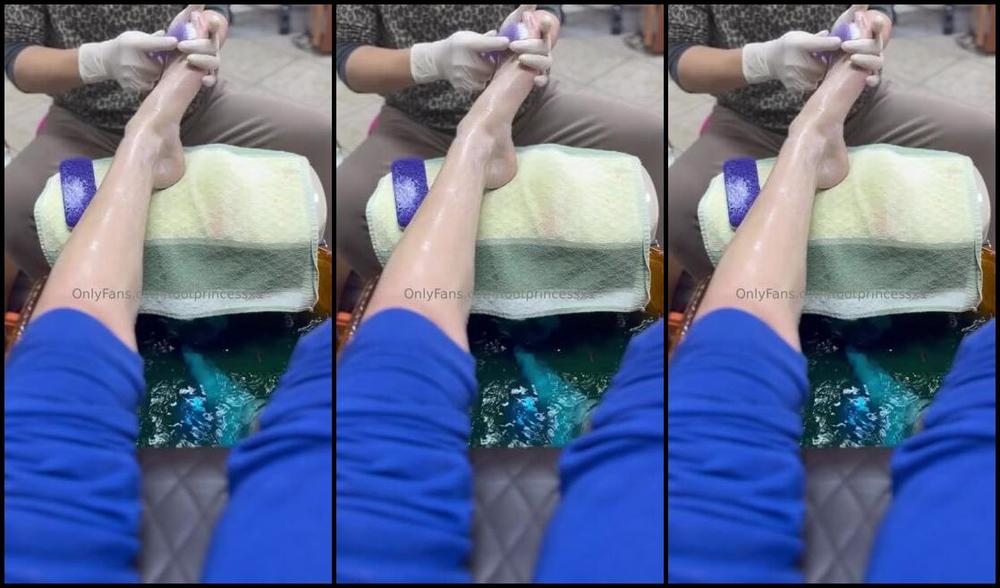 Footprincessx1 Nicknamed Footprincessx1 Onlyfans She S The Luckiest In The World Isnt She