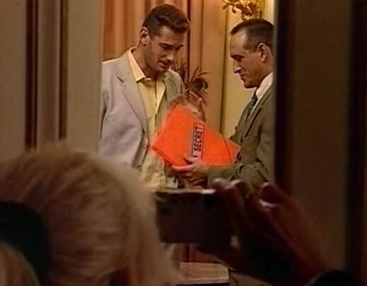 "Mix"L'espionne Au Sexe D'or_2 SiteRip