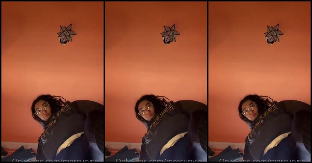 Mercurysoles Onlyfans I Found Some Blackberries To Squish What If I Squished You Like This 5V