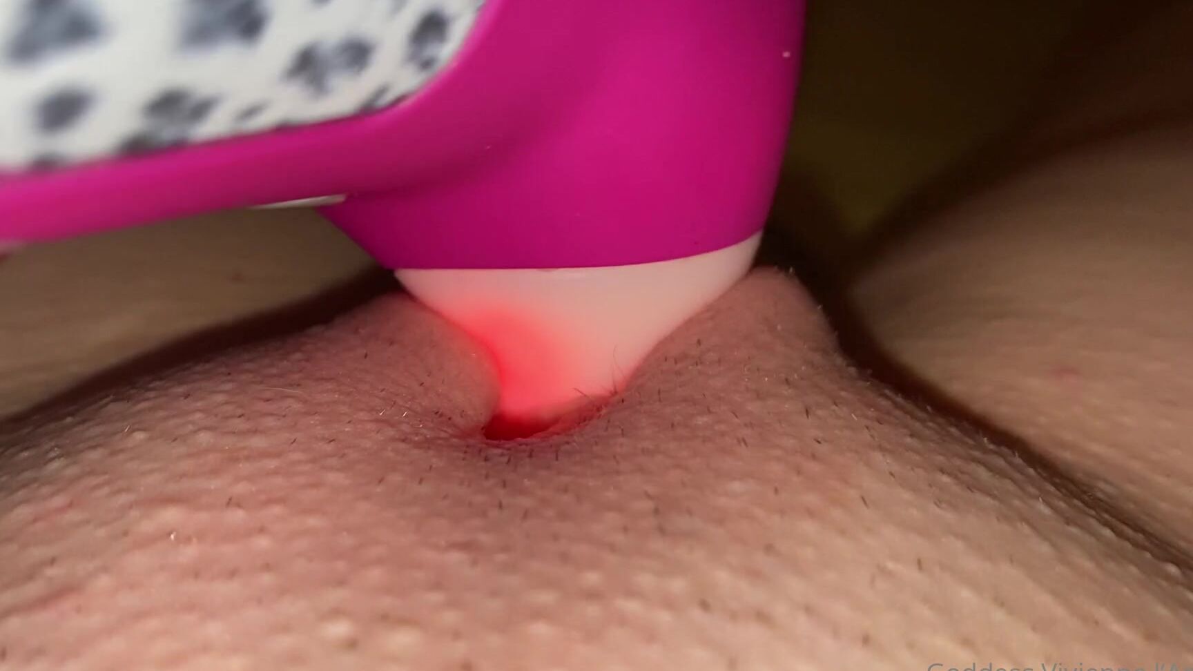 Vlproductionsuk Starting My Friday Right Min Womanizer Wank Sucks Warms Vibrates