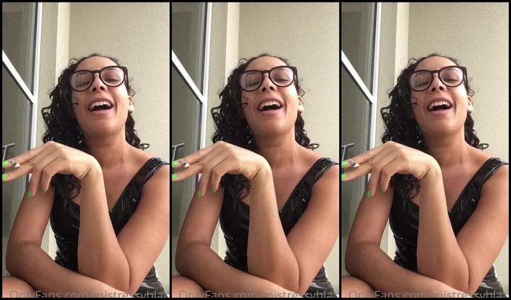 Mistress V Black Nicknamed Mistressvblack Onlyfans Abre A Boca Lngua Pra Fora Agora Voc O Meu Cinzeiro Eu Adoro Te Usar Meu Escravo Meu Objet