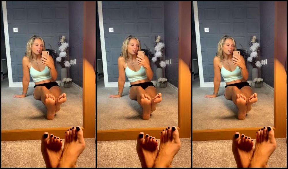 Goddesssuzie26 08 22 2024 Onlyfans Video My Bare Feet