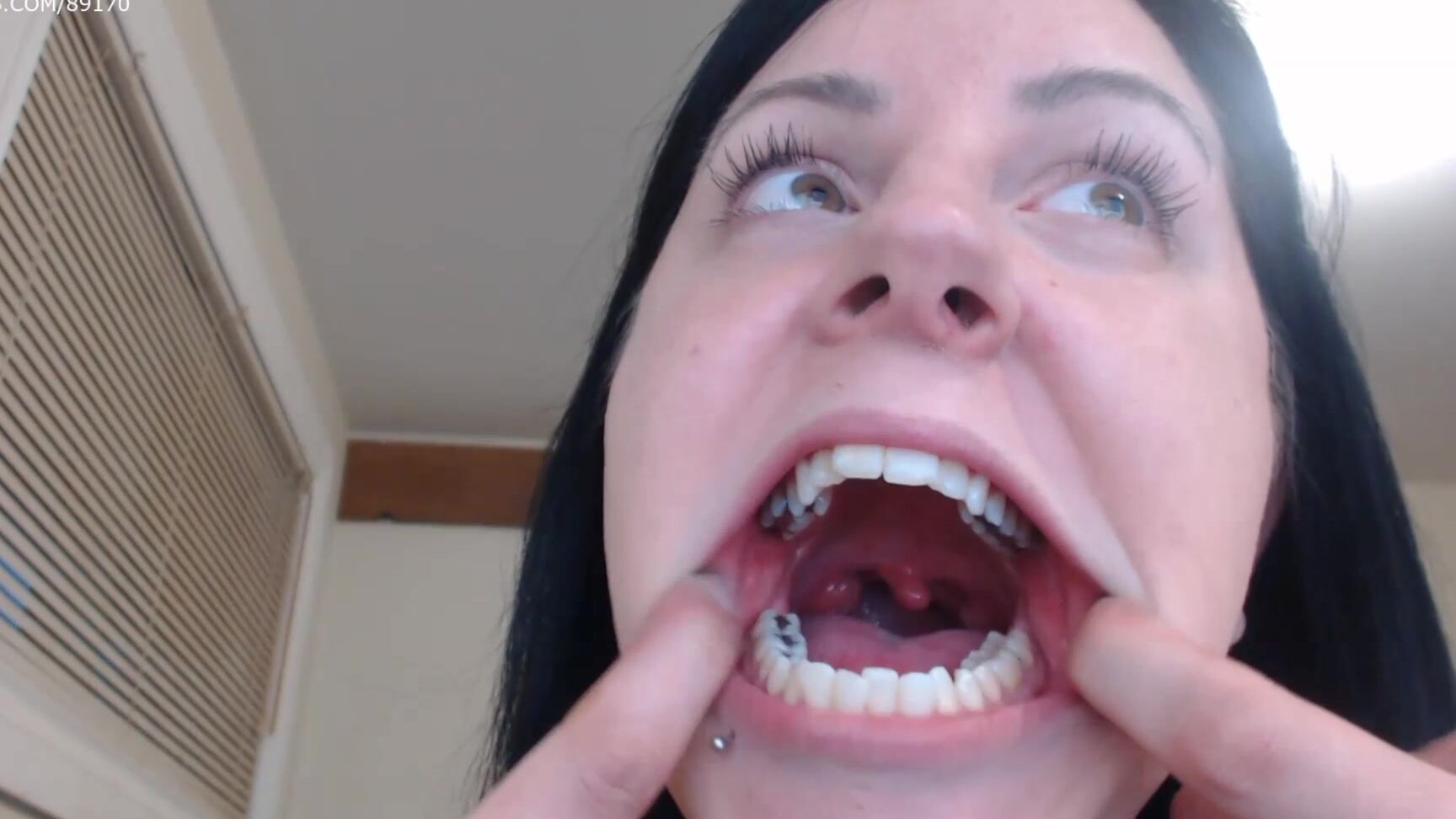 Booty U Inspecting My Teeth