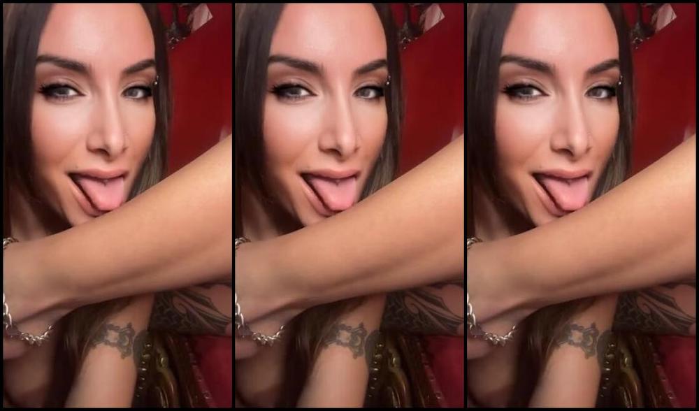 Mistress Desideria Godiva Nicknamed Padronagodiva 03 13 2024 Onlyfans Video Un Adorazione Fatta Bene Al Trono