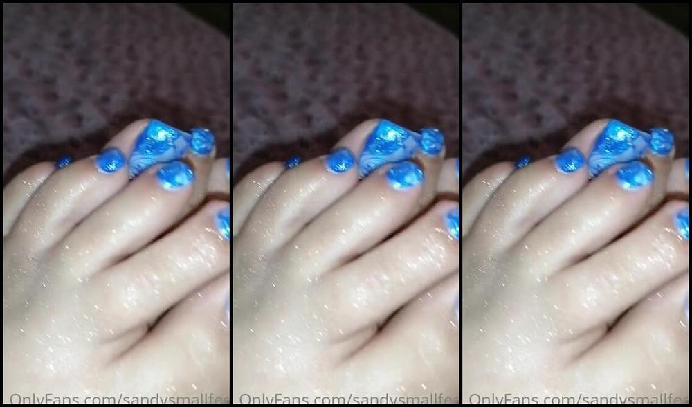 Mica Sandy Nicknamed Sandysmallfeet Onlyfans So Shiny I Feel Sexy Tonight