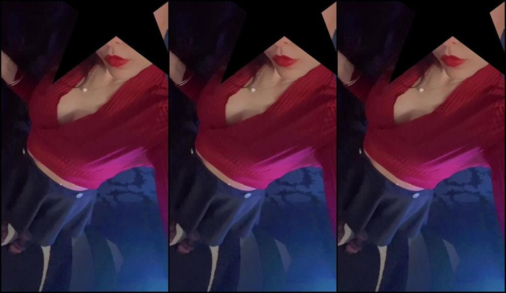 Mistress Gaia Guardate Che Bella Maglia Mi Ha Regalato Matteo