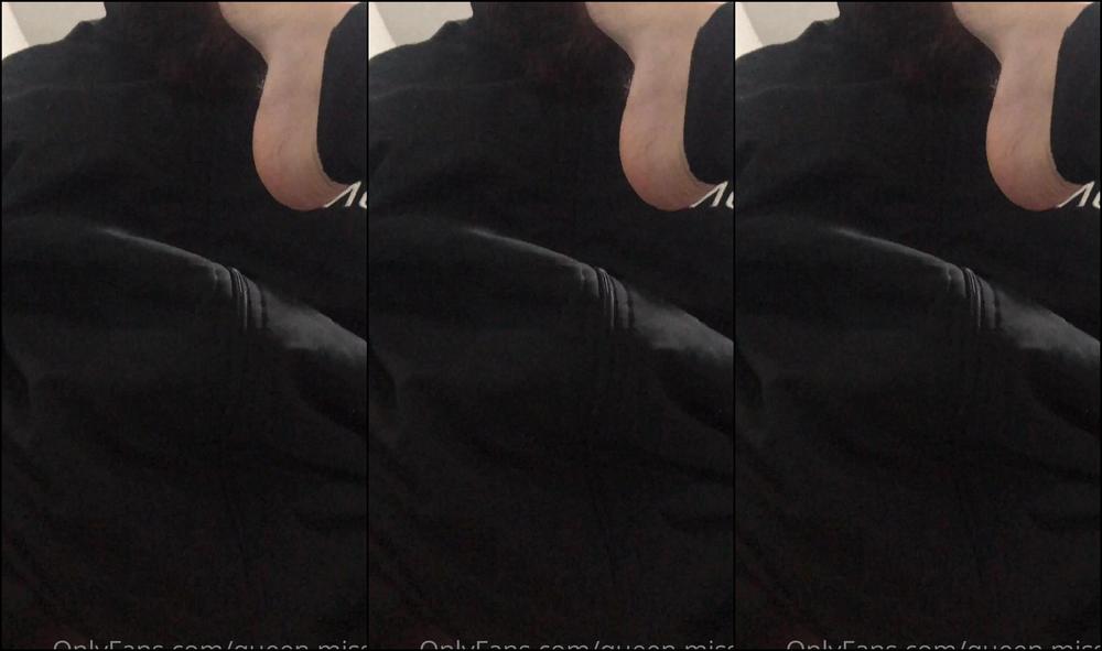 Queen Missy 2156726387 07 07 2021 Gozou Nos Meus Pezinhos E Depois Limpou Com A L Ngua Bem Vindos Ao Meu Primeiro Conte Do Expl Cito