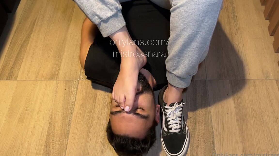 Mistressnara Onlyfans Ill Sit On You And Make You Feel My Hot Sweaty Feet On Your Face Open That Mouth And Stick Your T