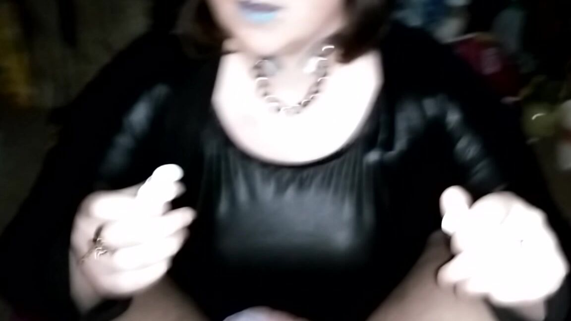 Christinexo Amateur Model Giving A Videoworthy Bj