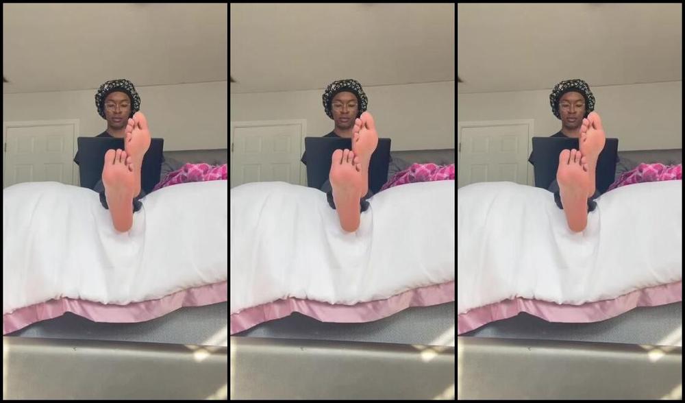 Pretty Solez Nicknamed Solezofagoddess Foot Fetish 03 29 2024 Onlyfans Video Stare At My Soft Pretty Pink Soles While I Ignore You