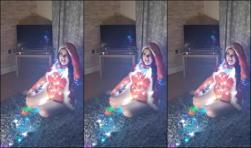 Cataliavalentin Watch Me Behind The Scenes On A Santa Photo Set Naughty Fun Times Part