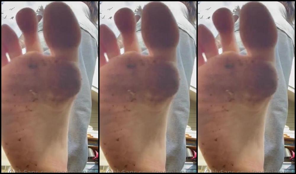 Porcelain Goddess Aka Porcelainfeets Onlyfans Pov Im Crushing You Because I Caught You Sneaking In My Room Again I Can Not Tolerate Such Bad Beha