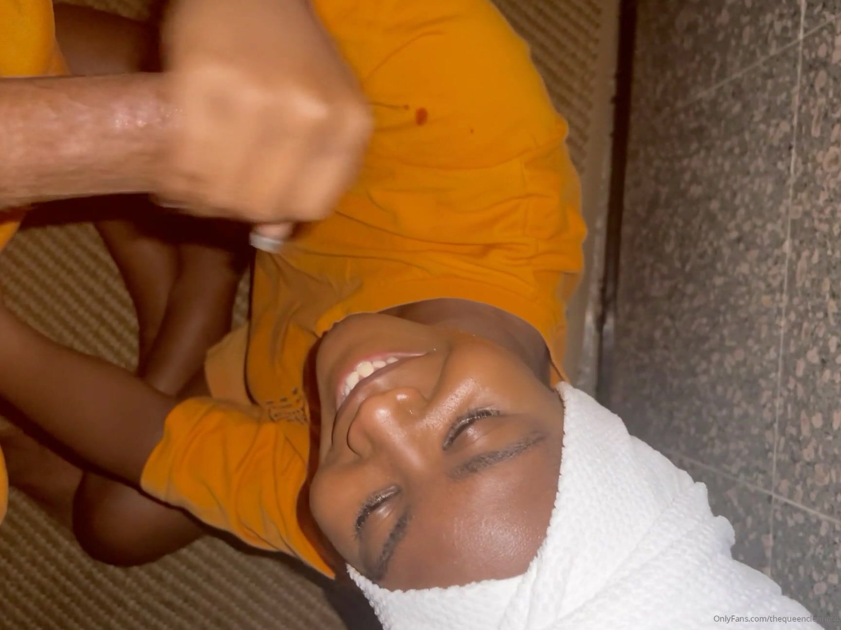 Thequeencleopatra I Love Sneaking Around Through The Spa Sucking Dick Bobbybeslangin