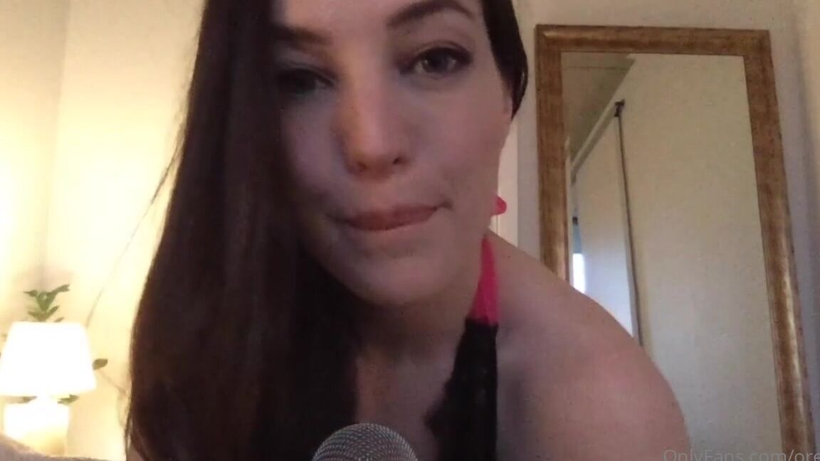 orenda-09-04-2020-222991571-girlfriend-role-play-to-send-you-love-and-affection-in-this-video-i-m-flirting-with-you