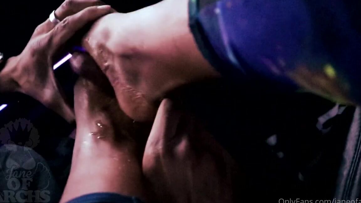 Janeofarchs Onlyfans I Love First Timers Pull Up And Let Goddess Make You Cum On These Sexy Ass Soles