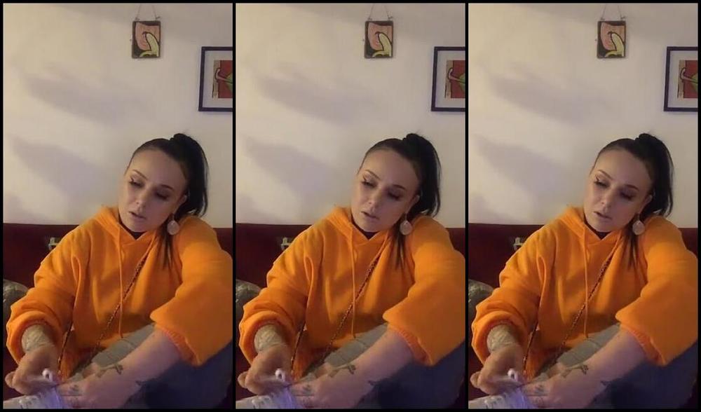 Anushkavelvet Onlyfans According To Of I Can Now Upload Clips Again So Testing Testing 123 I Did This Live The Other