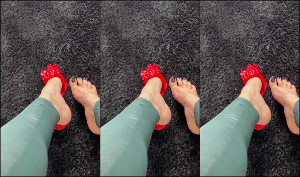 Grazigoddess 3400448304 08 05 2024 Black Nails