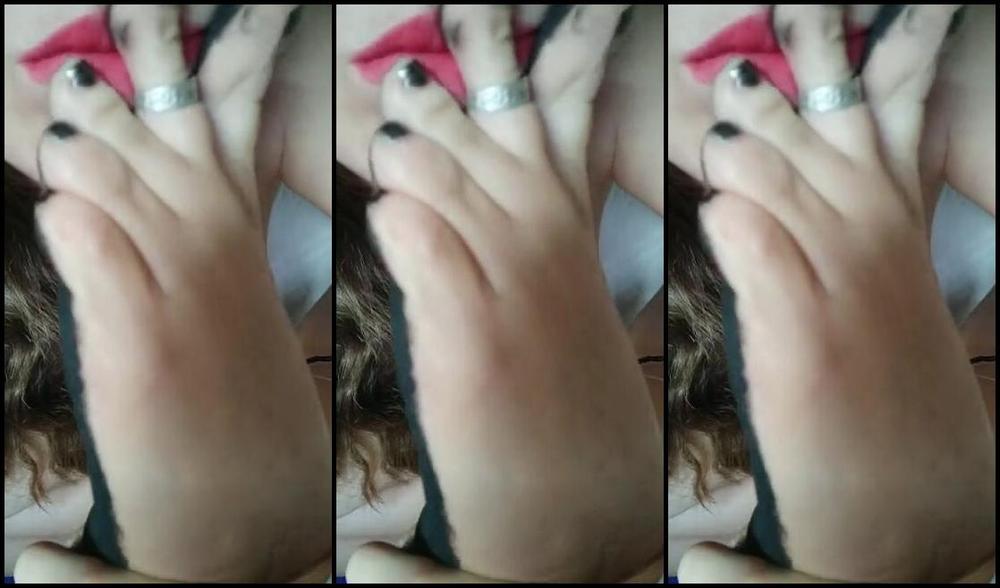 Frejas Submissive Feet Nicknamed Frejassubmissivefeet Onlyfans Master Wanted Me To Mess Up My Face Then Clean My Feet How Long Would