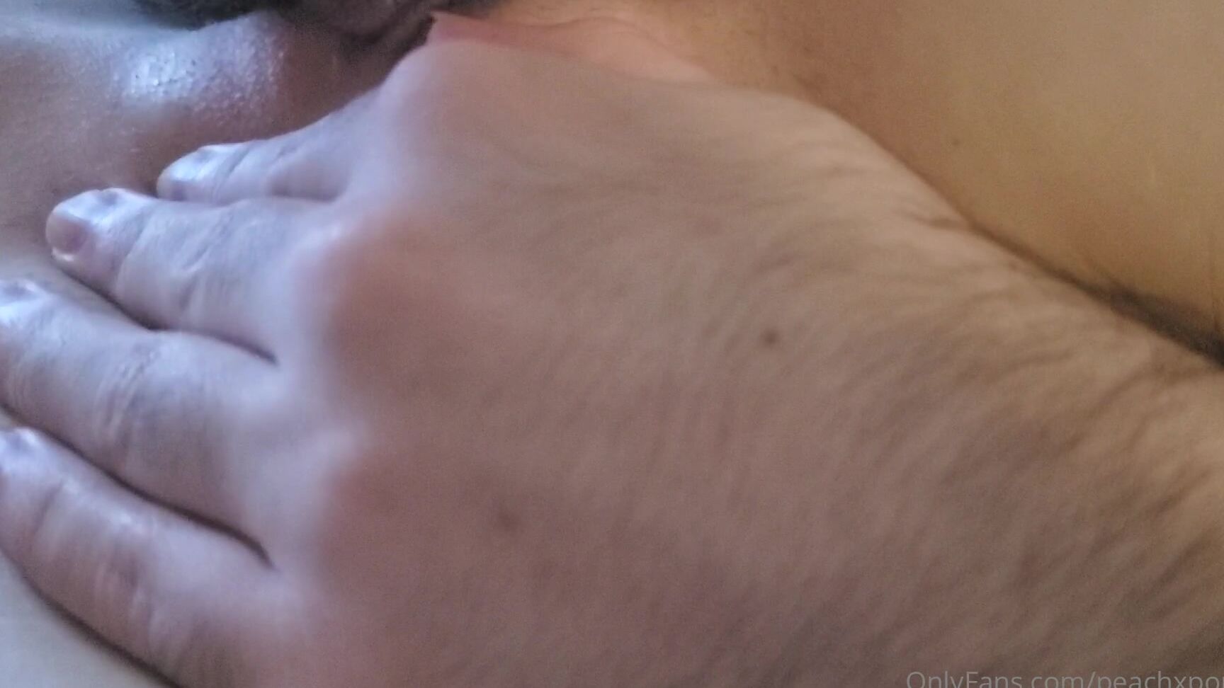 Peachxpoptart His Tongue Looks Dirty But It Isn T Fyi His Tongue Just Has A Weird Color Always Hah