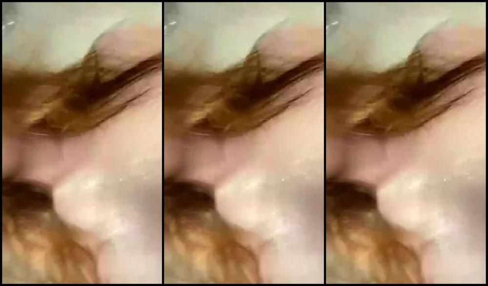 Zoe Strawberry Nicknamed Redxxxsuede Onlyfans Stream Started At 08192021 1128 Pm Showering Before I Leave