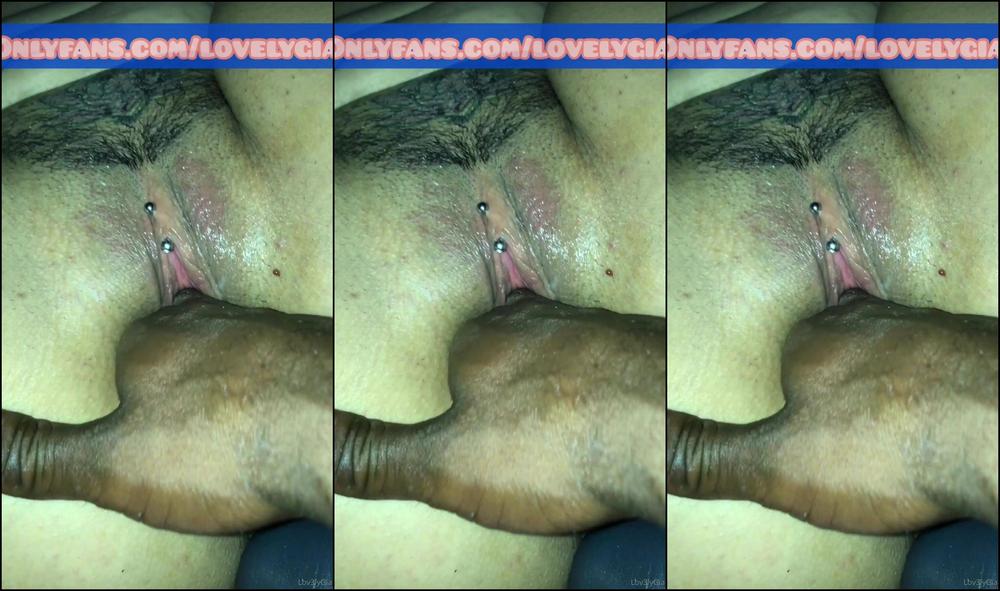 lovelygia-16-03-2020-180631580-i-love-being-punched-and-stretched-out-it-reminds-me-that-i-m-just-a-dumb-little-fuck-t