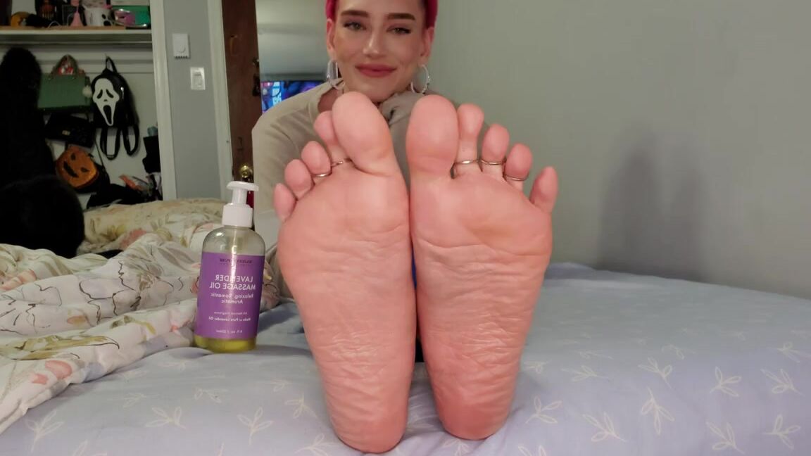 Miss Behavin Aka Misbehavedxoxo Onlyfans Toe Wiggles Amp Oiled Soles