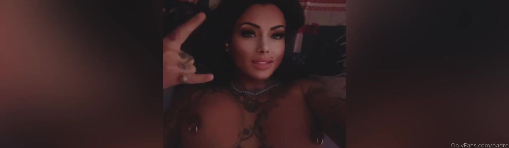 Mistress Desideria Godiva Nicknamed Padronagodiva 11 24 2023 Onlyfans Video Dominazione Intensa E Erotica Tribadismo