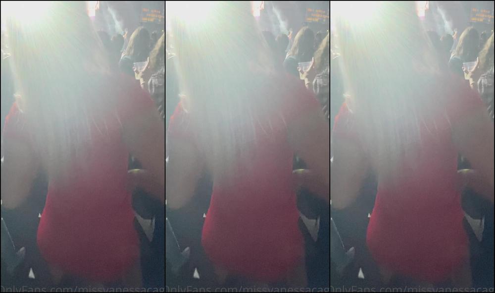 Vanessa Cage Qvbnd Zg