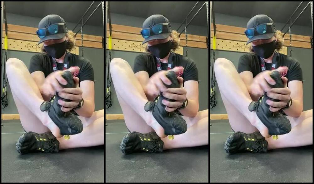 Athletoes Nicknamed Athletoes Onlyfans Post Event Removal It S Was A Hot And Sweaty One So These Guys Were Stuck