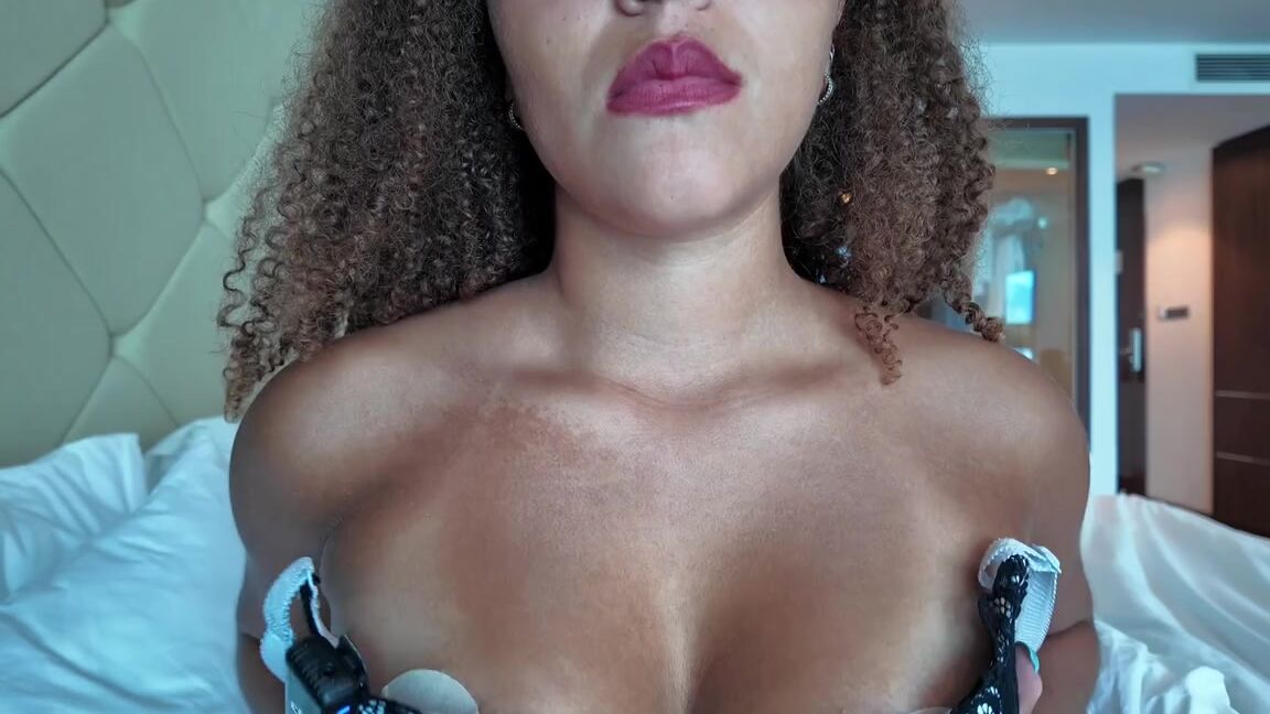 Tlnaxoxo Asmr 03 27 2024 Onlyfans Video Asmr Collarbone Tapping Amp Scratching In Bra Amp Topless Zxv