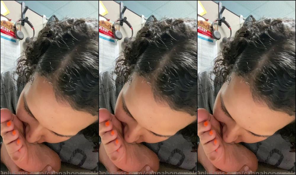 Cannahoneysoles Spit Self Worship At Work