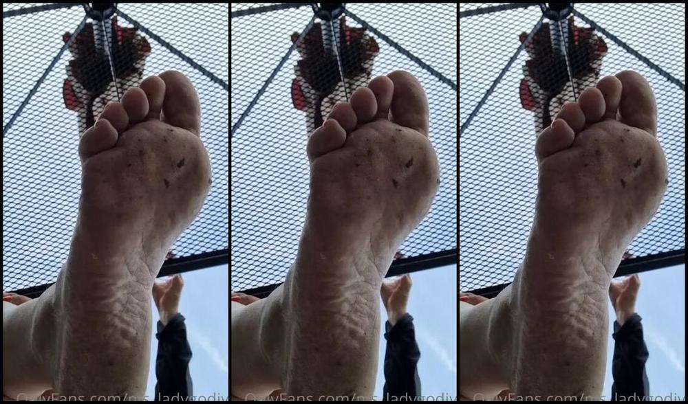 Lady Godiva Nicknamed Ms Ladygodiva Onlyfans 12 Minute Video Youre Under The Table Gazing Up At My Sexy Feet While I Ignore