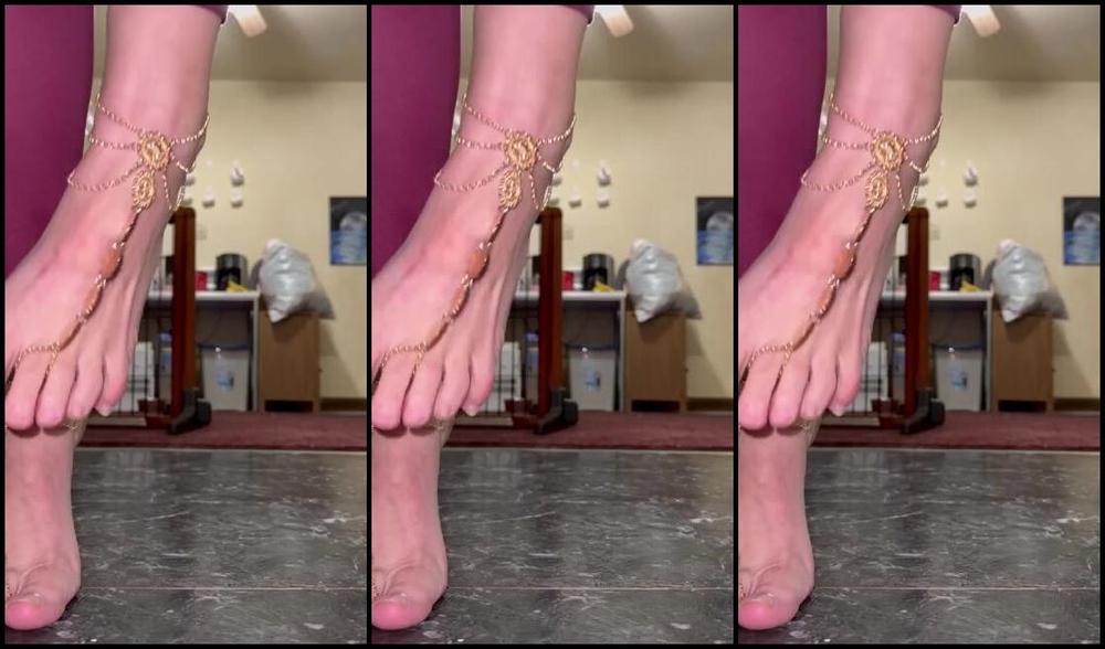 Soldmysolesforink Nicknamed Soldmysolesforink 12 01 2023 Onlyfans Video You Know Todays My Favorite Hyje