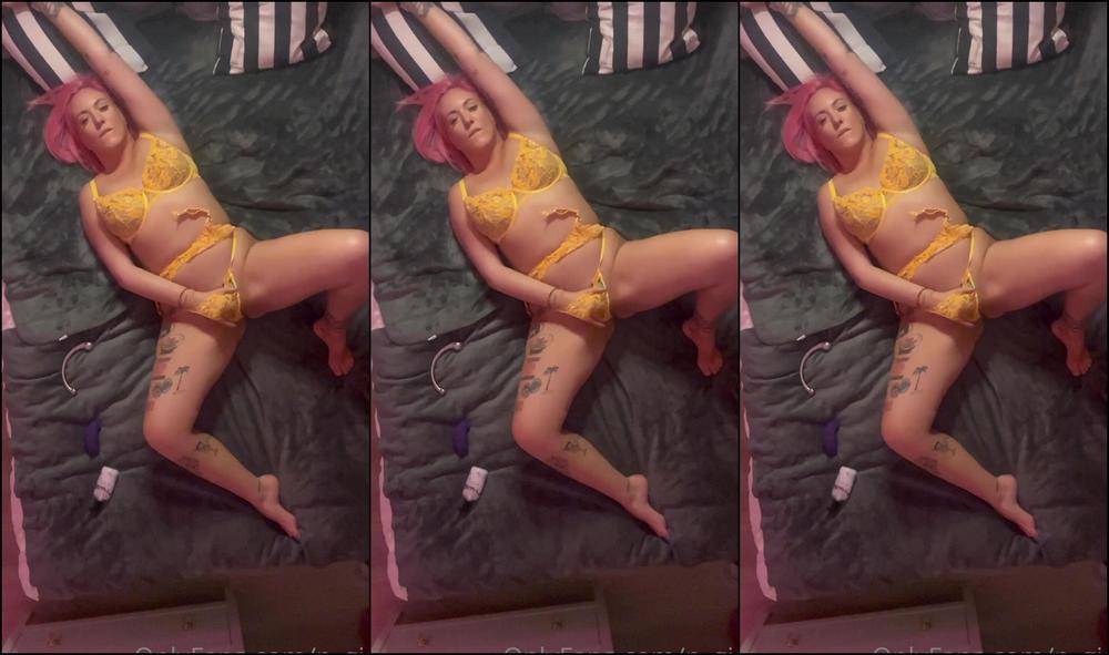 Gigi Patsy 2807126838 03 17 2023 What Do You Think Of My New Camera Angle Playing With The Njoy Steel Dildo And