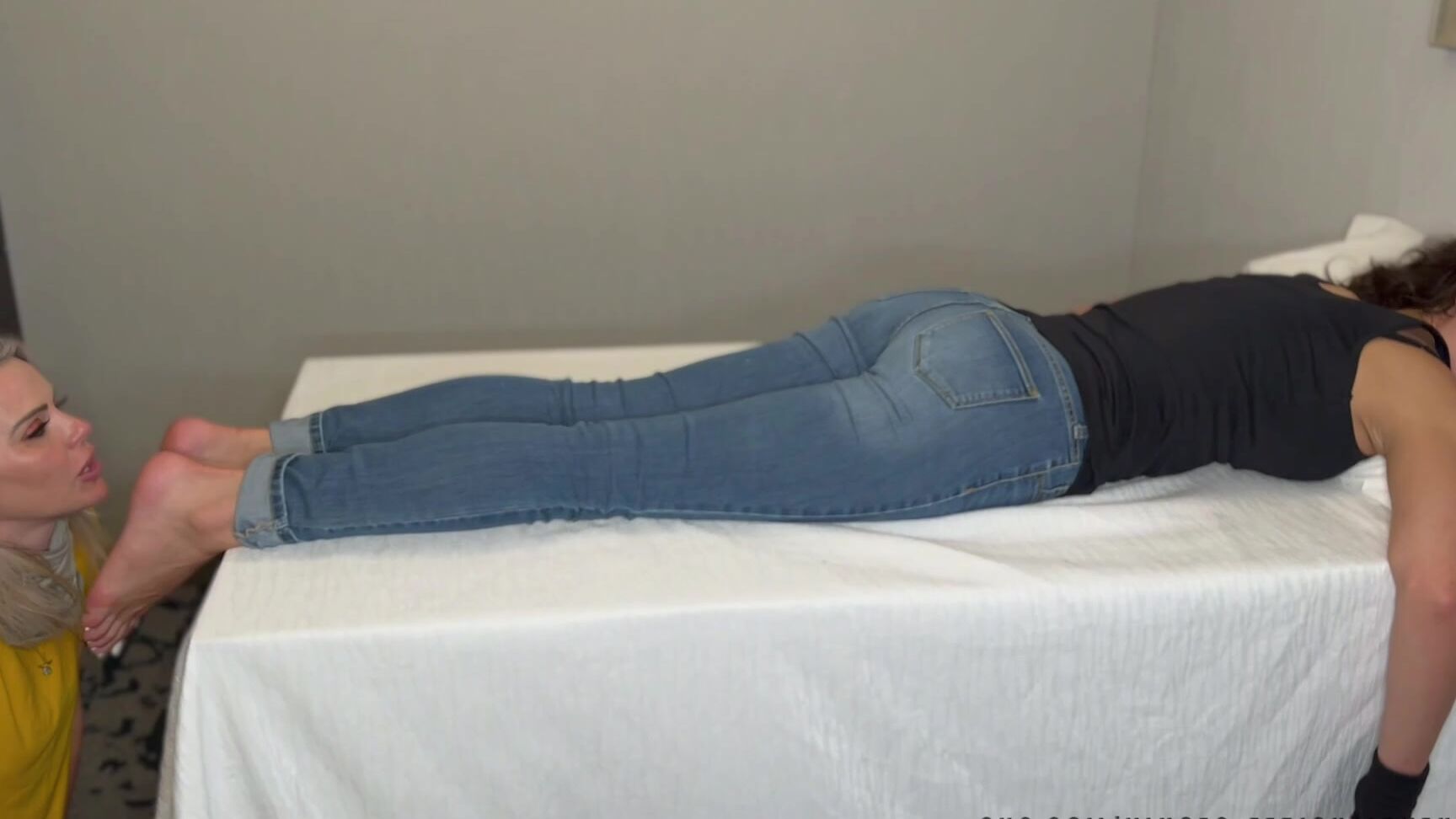 Vince's Fetish Adventure - Jones'n 4 Jessica's Feet - Ama Rio & Kody Evans Clips4Sale